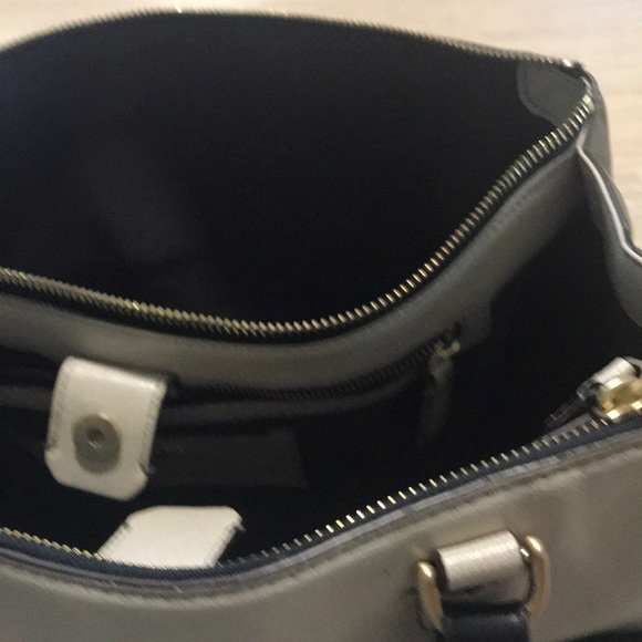 DVF - Picture 4 of 8